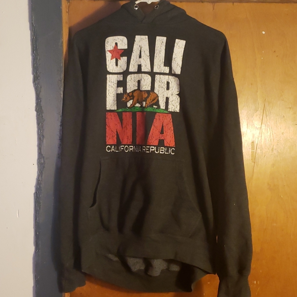 California republic sweater